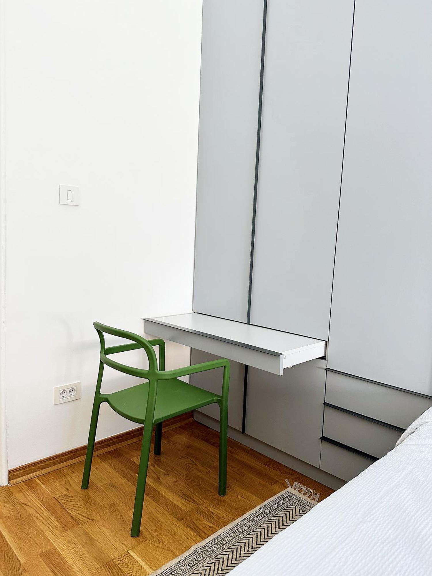 Apartman Unique Family Next To Fortress & Free Parking In Novi Sad